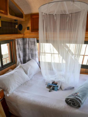  Maggie May House Boat  Порт-Элизабет